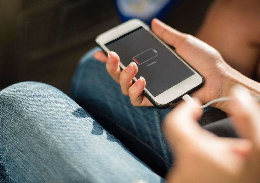 मोबाइल बैटरी बैकअप बढ़ाने के टिप्स (tips to increase mobile battery backup)